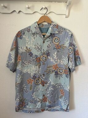 Tommy Bahama Men’s Silk Tropical Button-Up Shirt | Relaxed Island Style